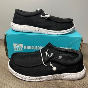 Reef Cushion Coast Slip-On Shoes size 9.5